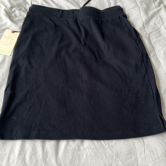 NWT Black Cotton Skirt with Pockets - Picture 5 of 6